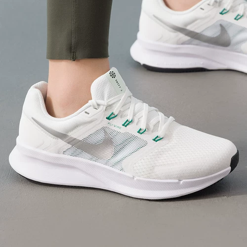 Женская обувь Nike 2026, летние удобные дышащие и износостойкие спортивные кроссовки с сеткой для тренировок DR2698-112