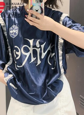 耐克女装2025秋舒适丝滑蕾丝设计印花落肩宽松短袖T恤 II1939-410