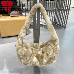 阿迪达斯三叶草女包2025冬新款 蛇纹印花毛绒单肩包挎包JY2625 时尚