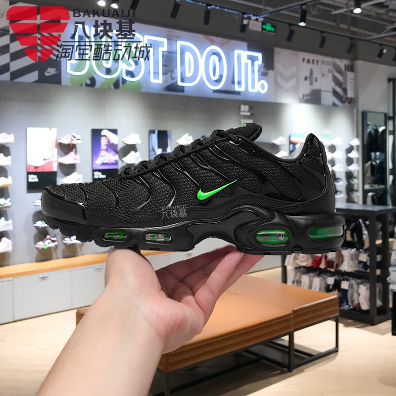 耐克男气垫黑武士减震训练跑步鞋