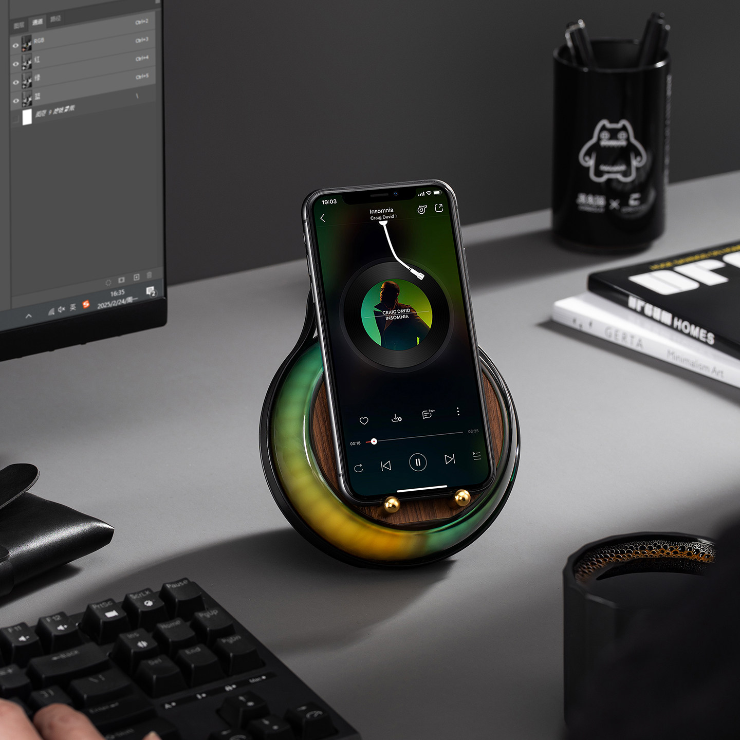 高颜值感应蓝牙音箱生日礼物送男生朋友孩子实用创意炫酷黑科技感