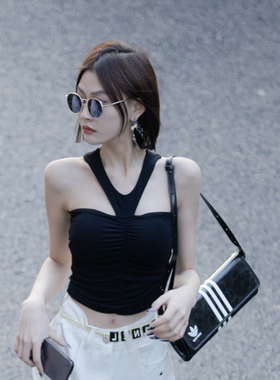 W花花家Alice【VV背心】很有个人风格的时尚小众挂脖性感小背心
