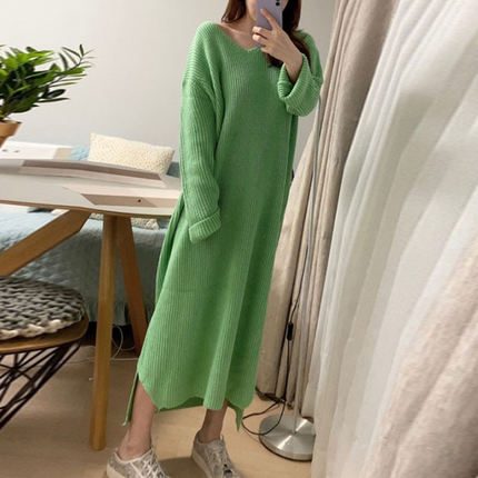 韩国慵懒风冬天V领毛衣连衣裙女加长款过膝宽松大码加厚开叉长裙