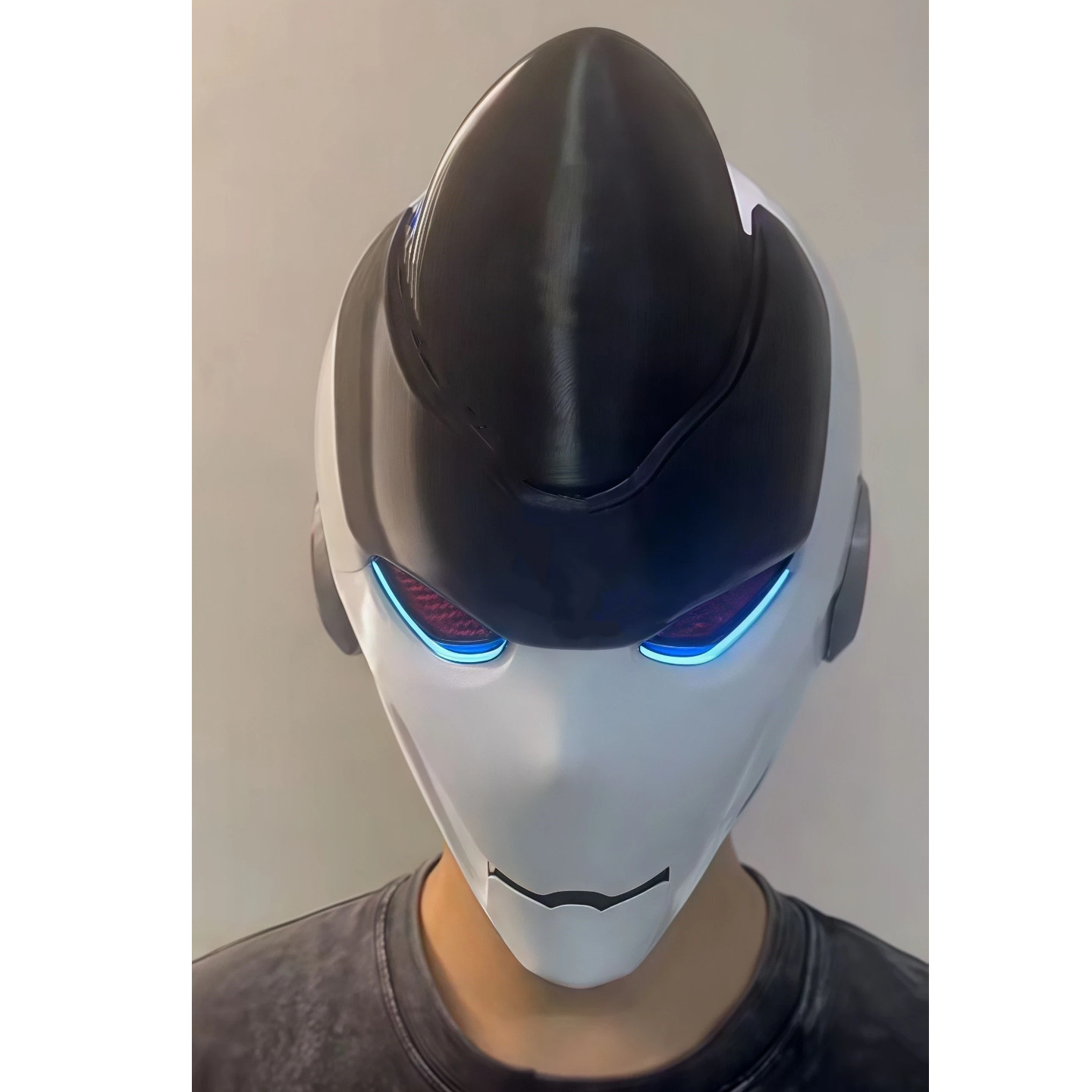 品艺造物机甲面具科技感