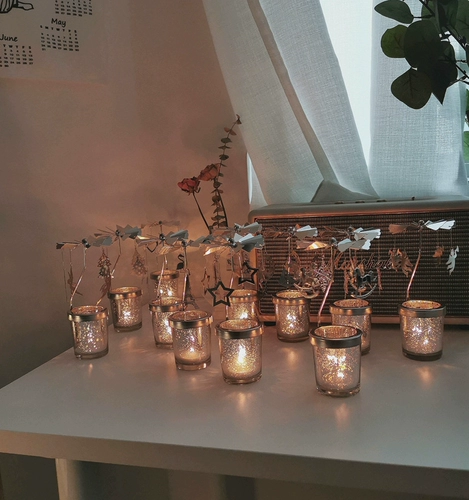 Вращающаяся свеча серебряная железа INS Мечтательная свеча ароматерапия железная романтическая ретро -плюс