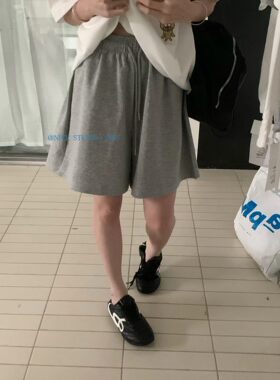 Nice studio奶思家夏季韩系休闲宽松大版型短裤女上衣潮