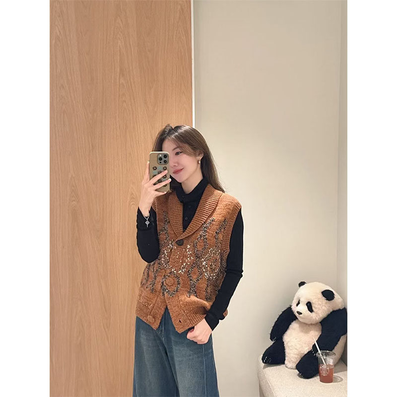 AS达哥~独家货~收到惊喜~25冬新款绵羊毛嵌花美拉德毛衣马甲女