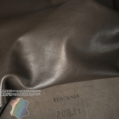 意大利深橄榄绿软植鞣高光油蜡平纹1.4MM高定包包鞋 服头层牛皮料