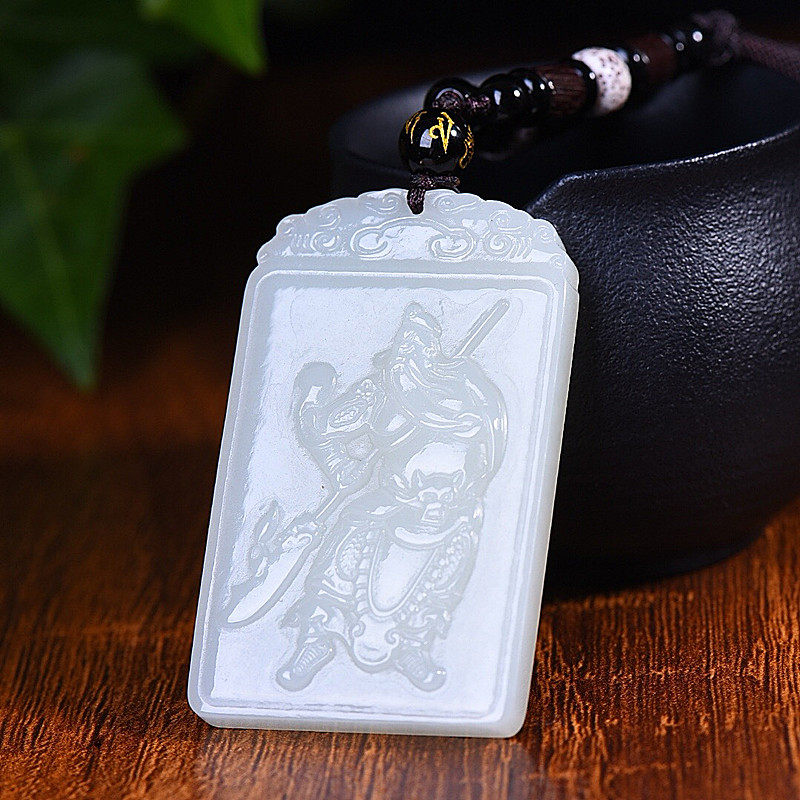 天然新疆和田玉羊脂白玉关公耍大刀关二爷关羽吊坠霸气挂件