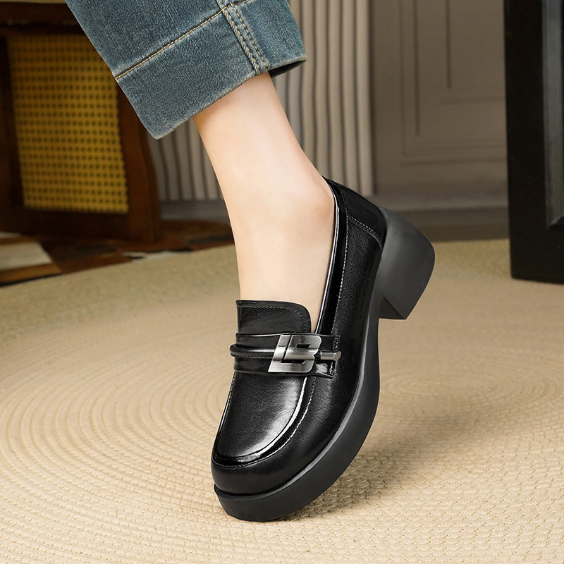 厚底乐福鞋女2026新款真皮软底不累脚黑色小皮鞋粗跟软皮单鞋中跟