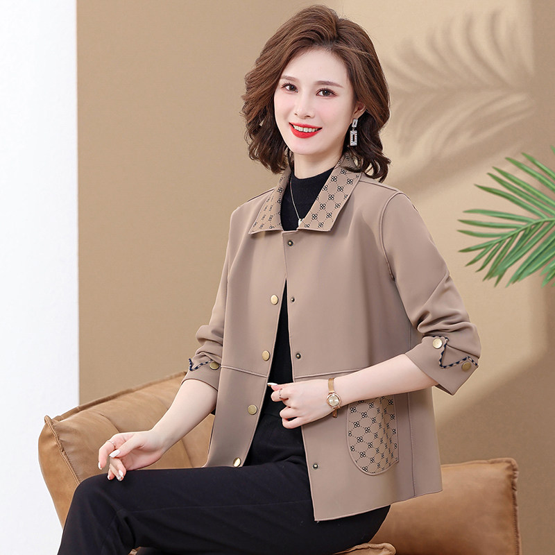 时尚妈妈春装薄款外套新款中年女士春季洋气中老年春秋女短款上衣