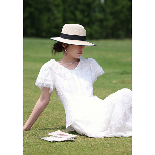 蕾丝泡泡袖上衣压褶法式衬衫