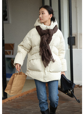 无拘2023年秋冬季新品米白色长袖外套保暖厚实口袋连帽羽绒服冬女