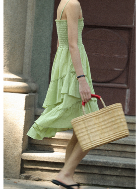 无拘2023年夏季新品荷叶边抹胸裙高腰长裙法式优雅吊带打揽收腰裙