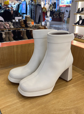 接吻猫2024年秋冬新款气质粗高跟时装靴女短靴KA43536-12