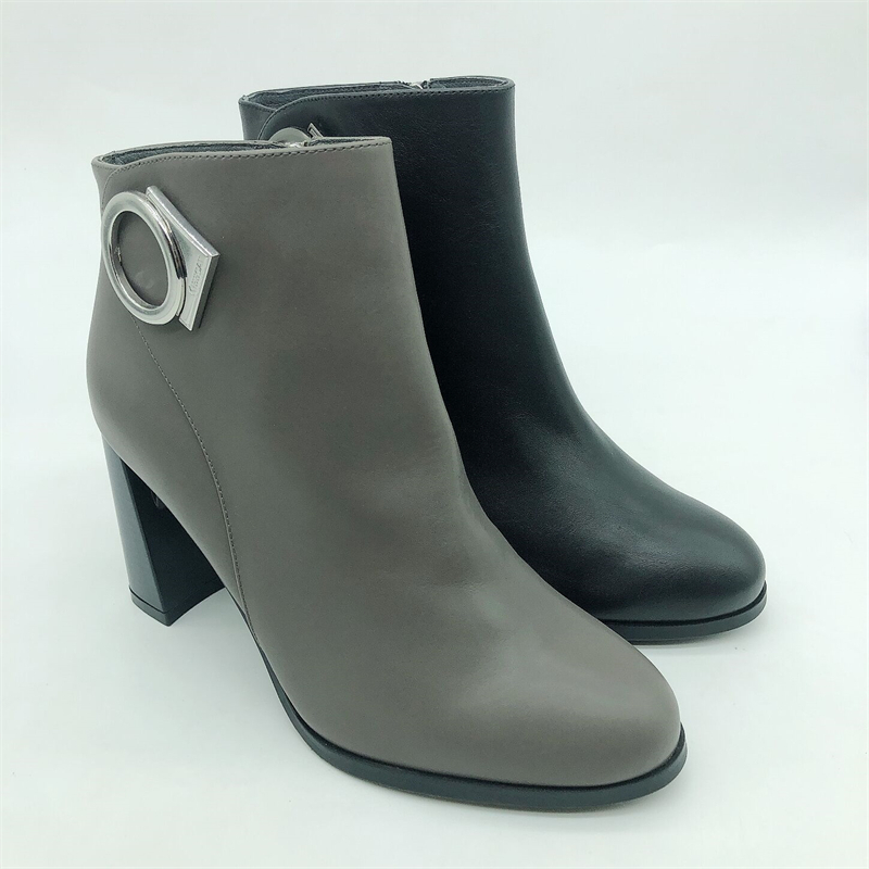 牛皮圆头粗高跟短靴女鞋