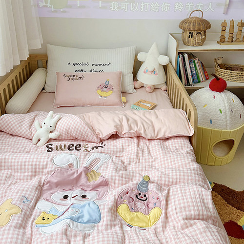 绣花色织格纹纯棉双层纱三件套