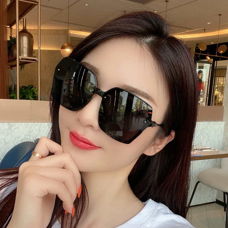 圆脸墨镜女2023新款韩版潮方框偏光防紫外线太阳眼镜网红大脸显瘦