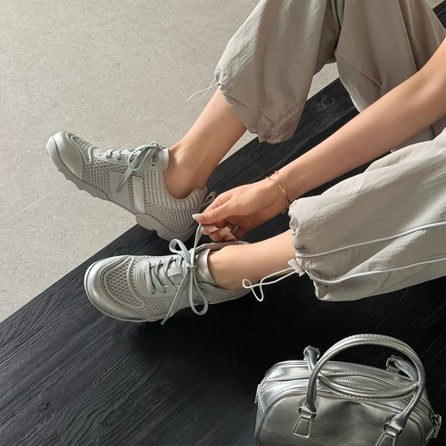 【小发喵】透气银色德训鞋女秋季百搭休闲运动鞋轻便圆头阿甘鞋