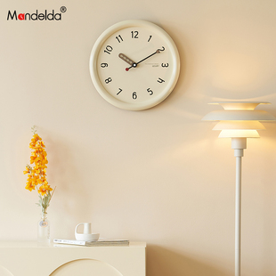 满得达免打孔现代简约钟表挂钟客厅时尚 大气家用圆形时钟表挂墙