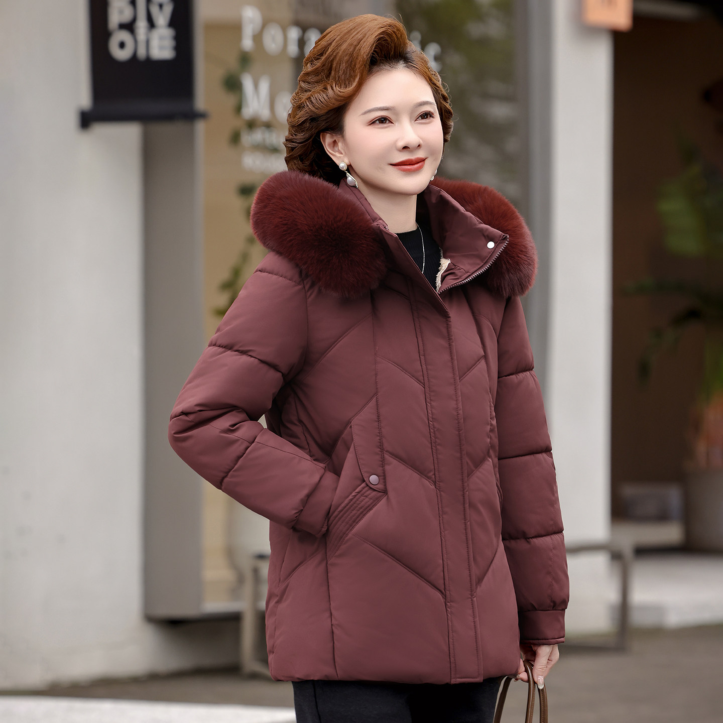 妈妈装冬季中长款加绒加厚保暖棉服中老年人女款宽松时尚气质外套