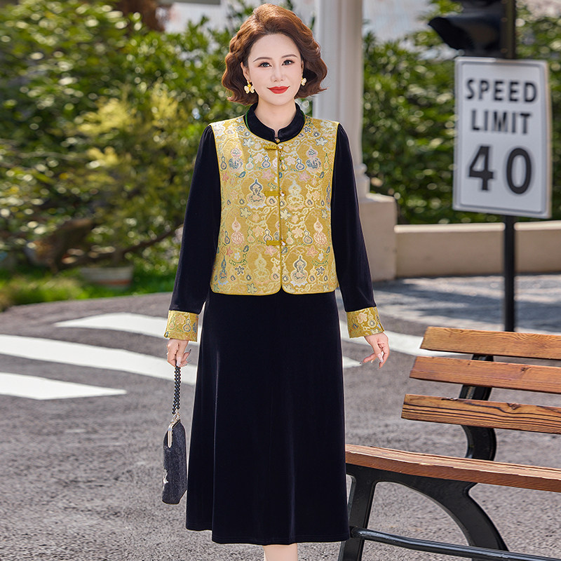 妈妈春装金丝绒连衣裙高档国风新中式马甲套装中老年女装套裙洋气