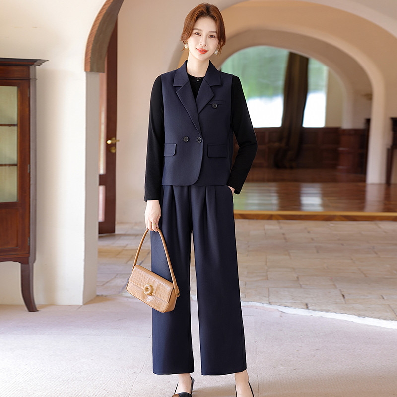 妈妈春装气质套装时尚搭配一整套中年女装西装马甲小衫裤子三件套
