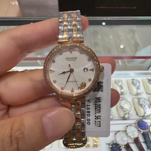520女朋友礼物名梭新款手表 时尚镶钻精致百搭钢带防水石英表2020
