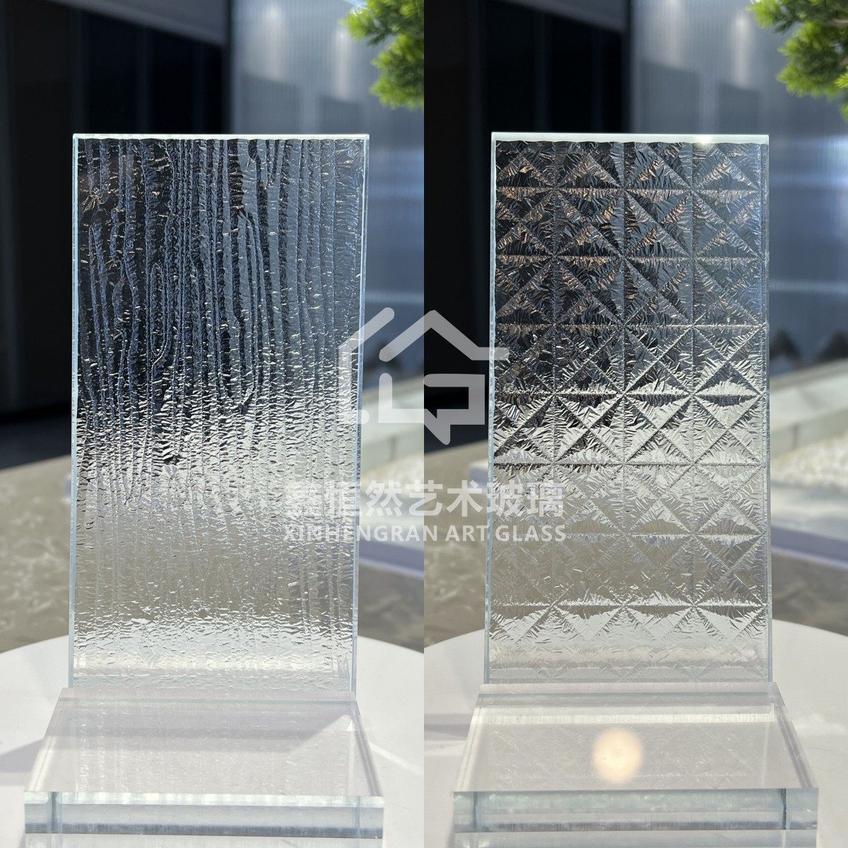 工厂定制新款冰溶艺术玻璃适用屏风隔断平开门推拉门背景墙护栏图片