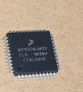 MC9S08JM32CLD 1M36H QFP44 全新原装 单片机