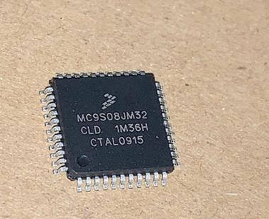 MC9S08JM32CLD 1M36H QFP44 全新原装 单片机