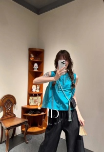 25新中式 品牌设计师款 国风盘扣纯色背心马甲双宫真丝马甲孔雀蓝