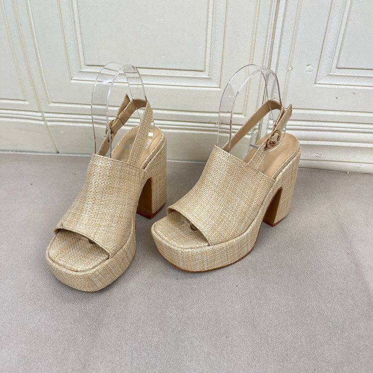 Lady Shoes外贸原单工厂女鞋新款时尚方头纯色厚底粗高跟时装凉鞋