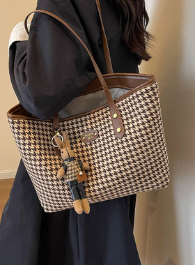 复古千鸟格包包女士2026新款潮高级感帆布单肩包大容量通勤托特包