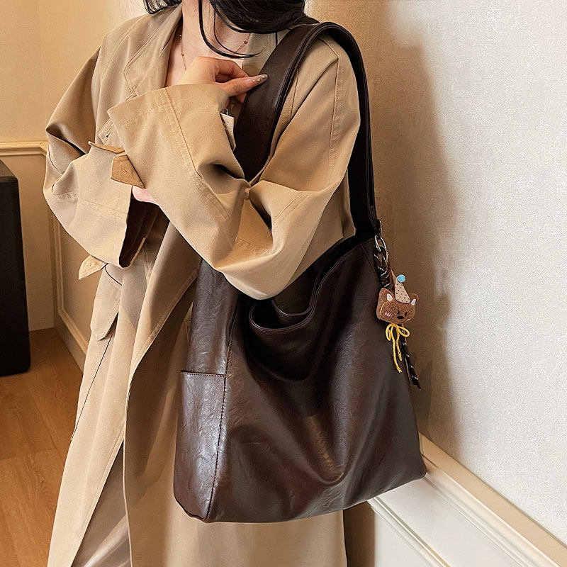 复古休闲托特包包女2026新款秋冬时尚百搭单肩包大容量斜挎通勤包