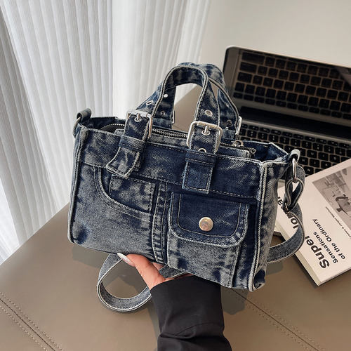 水洗牛仔布斜挎包女单肩通勤包