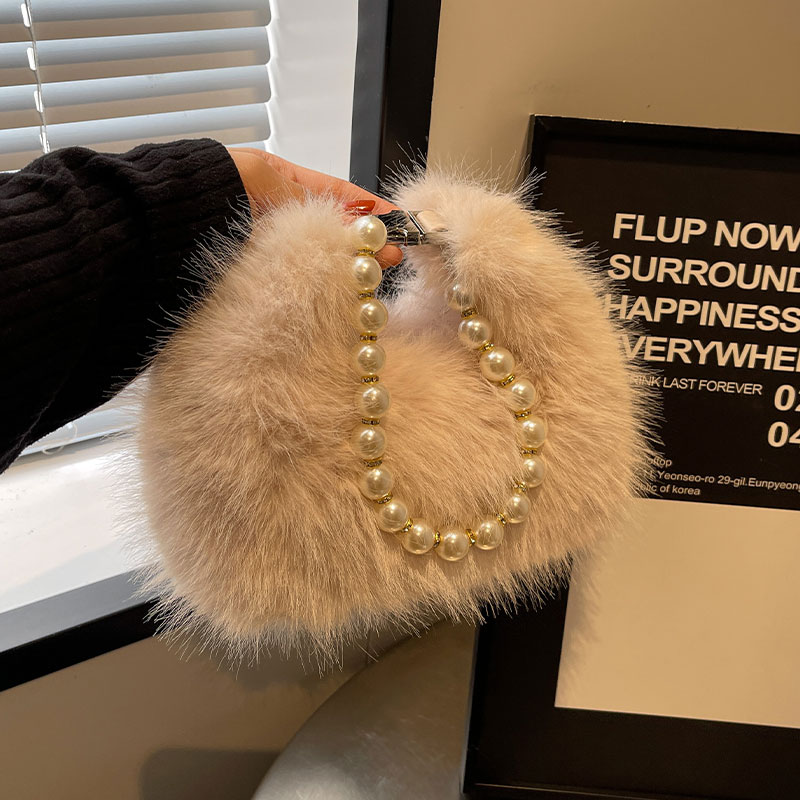 毛绒包高级感毛茸茸斜挎通勤包