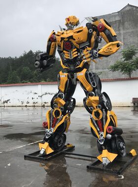 金属铁艺大型变形金刚擎天柱商场