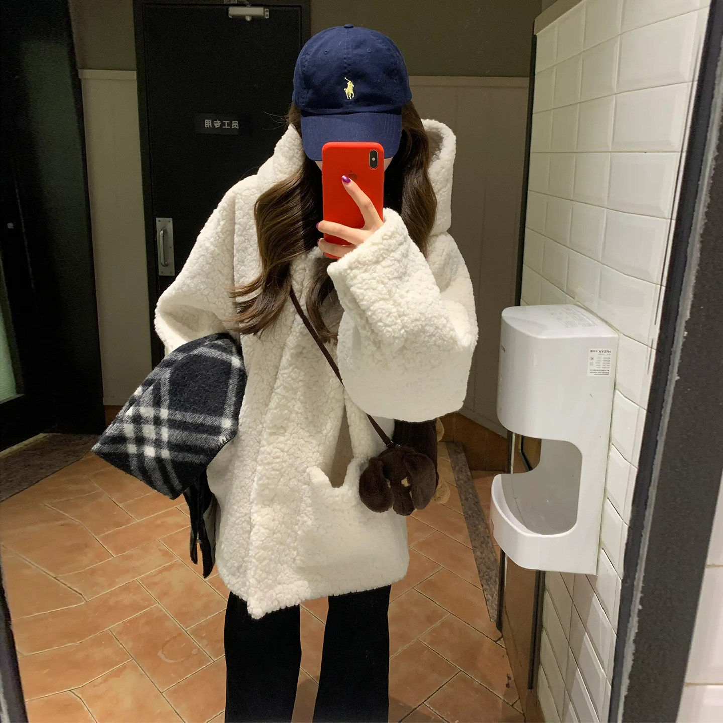 皮毛一体羊羔毛外套女中