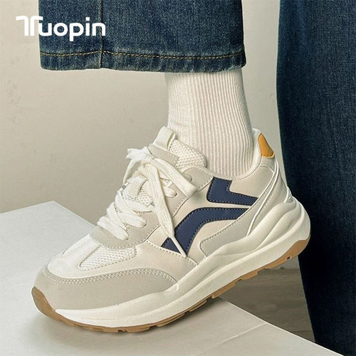 鮀品厚底轻便运动鞋子