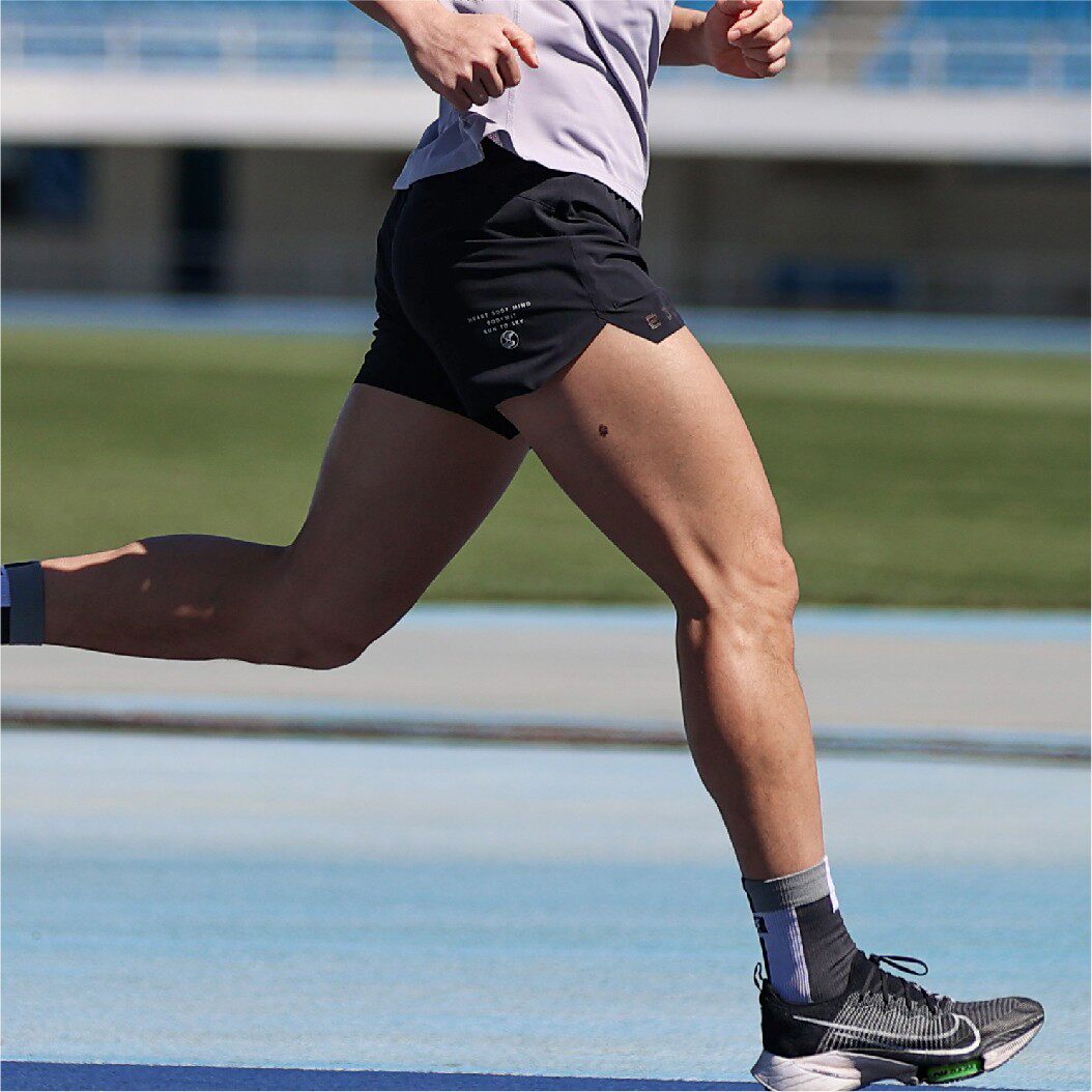 BODYWIT身体智慧飞天男3寸竞速跑步透气速干不粘身运动短裤带内衬