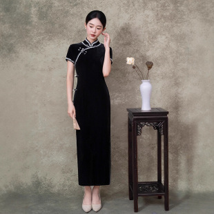 老上海旗袍复古民国风黑色丝绒旗袍高端修身复古女士短袖连衣裙子