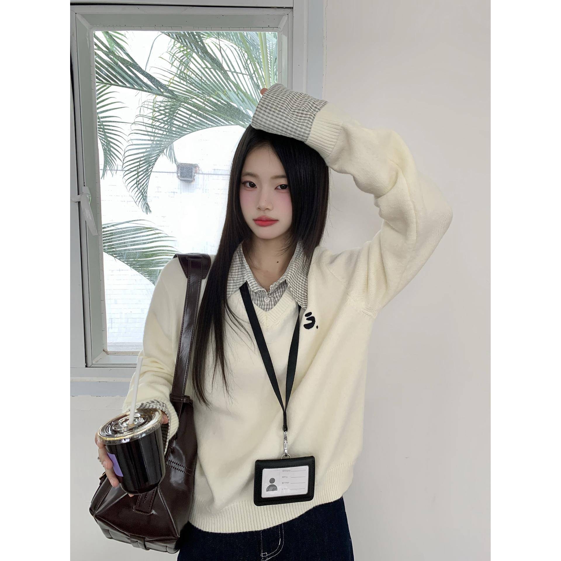 小仙倪子学院风格纹假两件毛织女圆领刺绣针织休闲慵懒感外套上衣