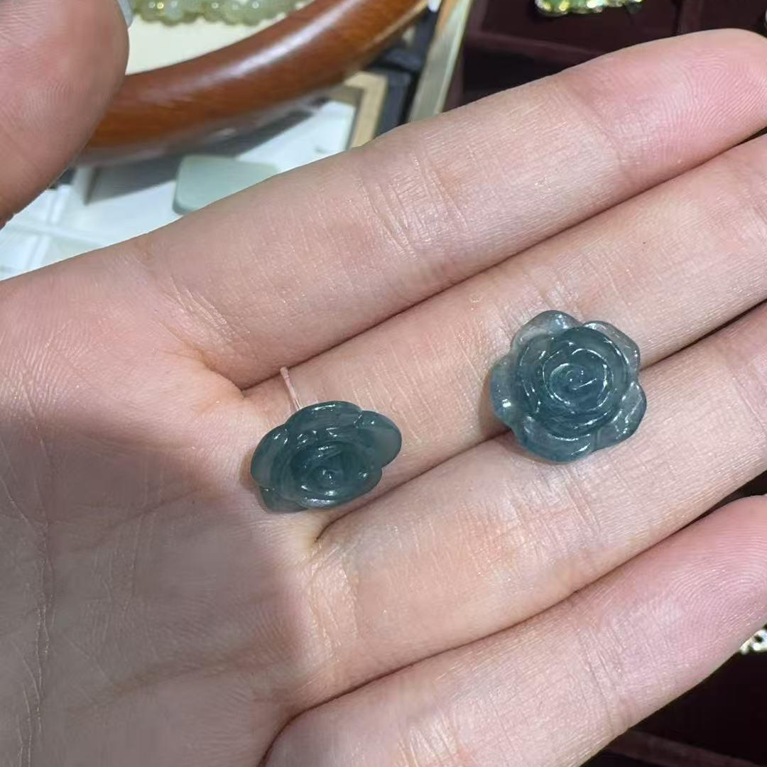 翡翠无镶嵌S925银翡翠玫瑰花耳钉-约14mm-多样性发货-B冰
