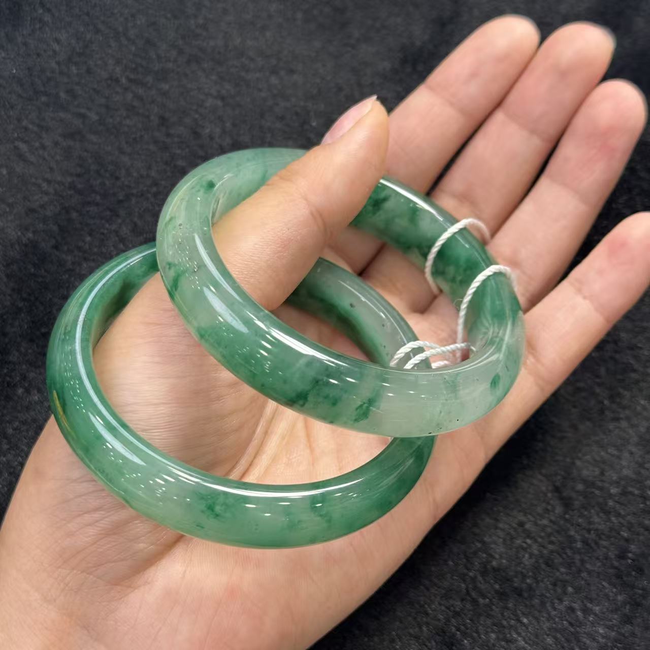 石英质玉独龙玉正圈手镯-约13mm-多样性发货-BD千-Y5353