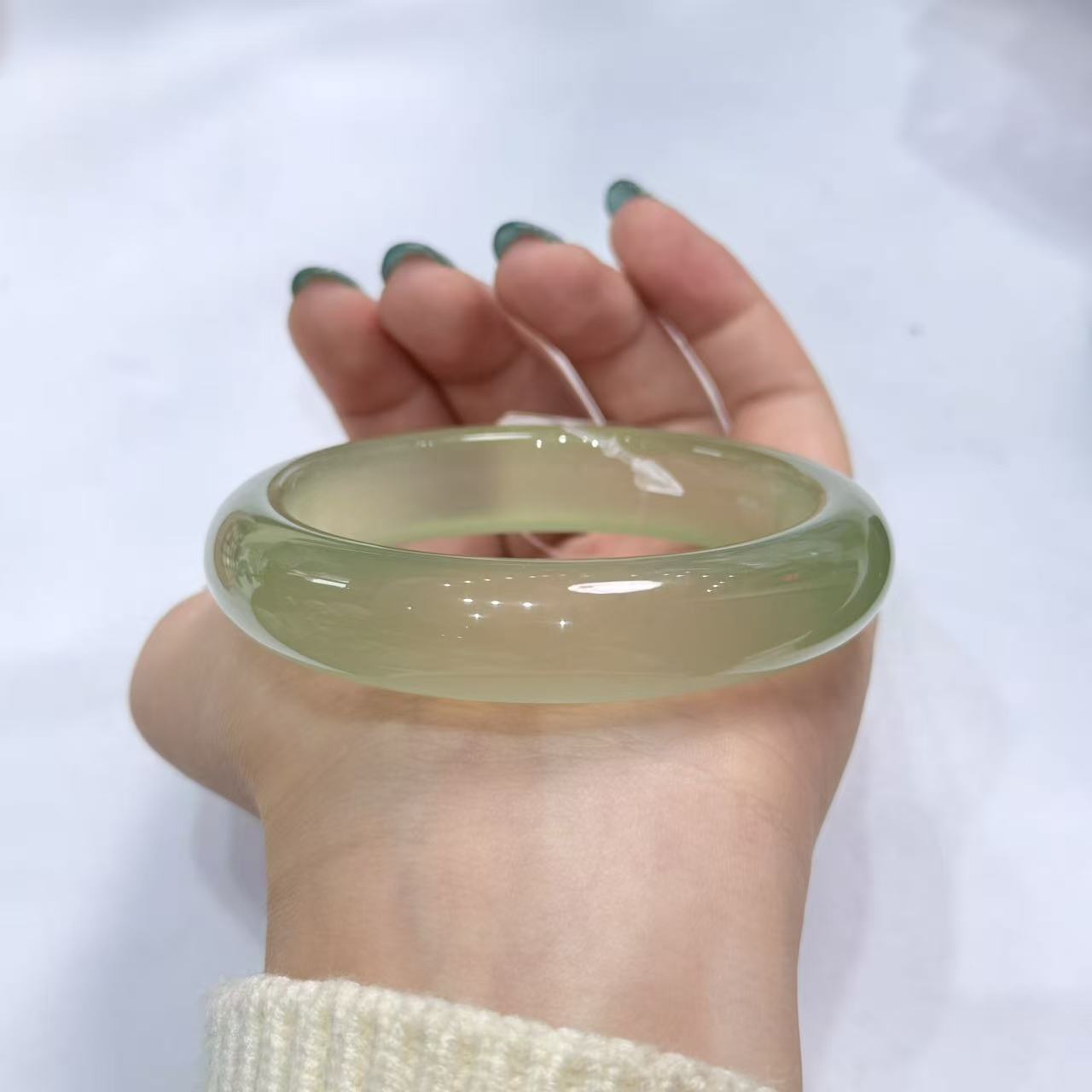 岫玉正圈手镯-多样性发货-ZYR天-B9417