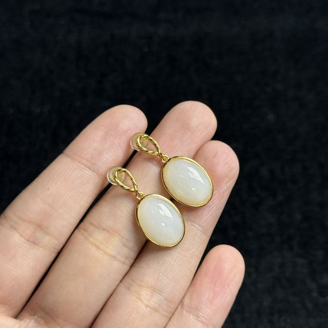 s925银和田玉耳钉约13*11*5mm，多样性发货-YSP金，B4150