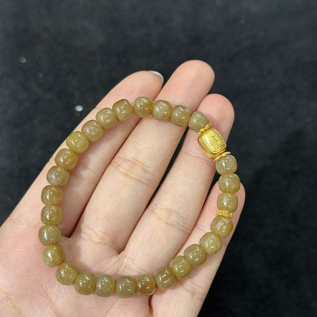 和田玉糖料手串-约6mm-多样性发货-F壹-B9666