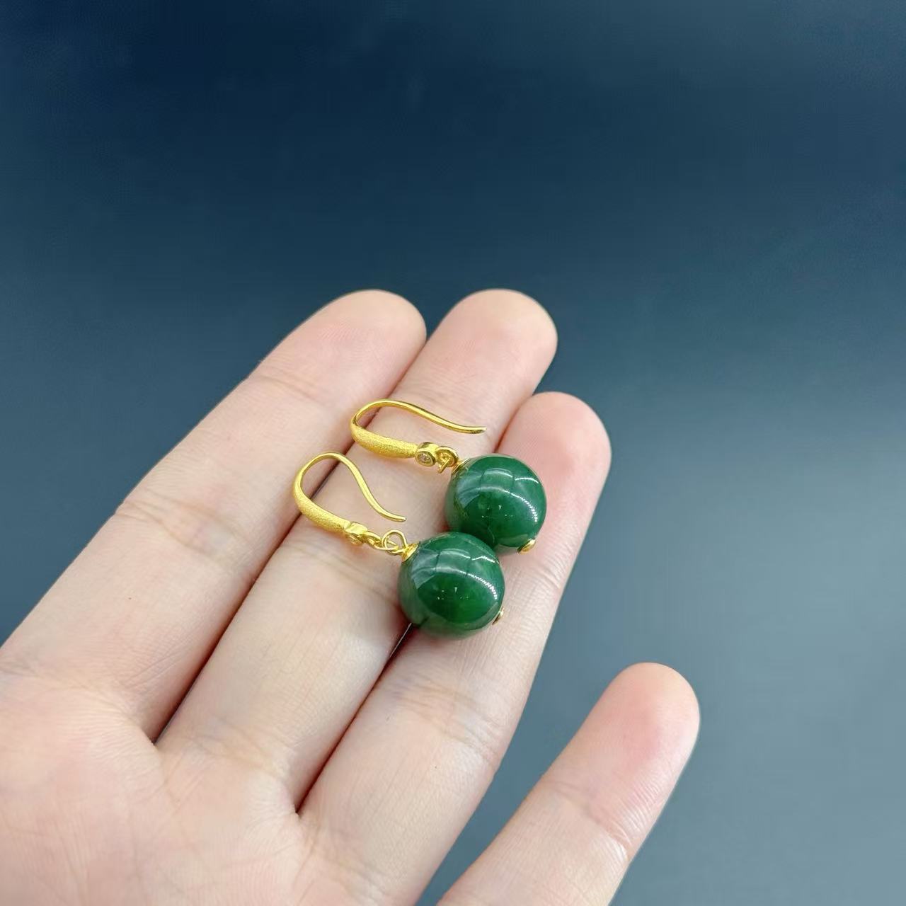 S925和田玉耳勾-约11mm-Y缘-多样性发货-A1386