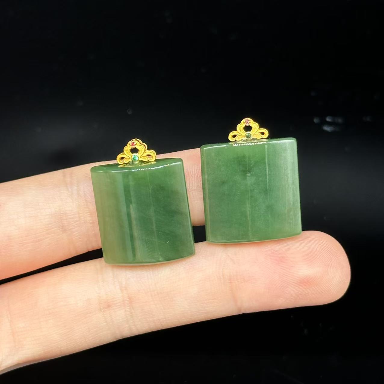 18k和田玉方牌吊坠-约20*18*8mm-多样性发货-Z老-Y2803